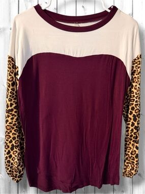 🌼Magic Fit Burgundy & Cream Colorblock Top with Leopard Print Sleeves